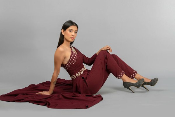 Comment les réseaux sociaux transforment-ils la perception de la mode féminine ?