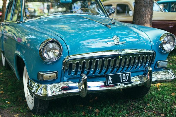 Affrontement Éblouissant : Ongles en Gel contre Acryliques – Qui S'impose ?