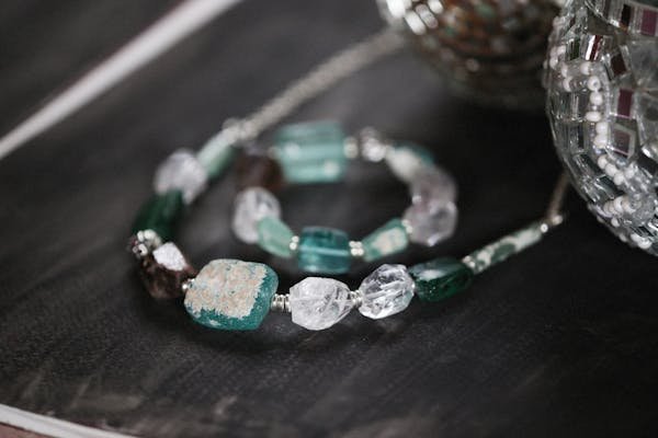 Boutique de bijoux en pierres naturelles pour votre lithothérapie